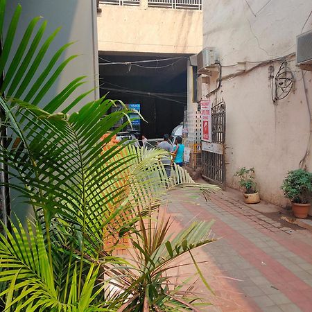 Aster Hotel Mumbai Exterior foto